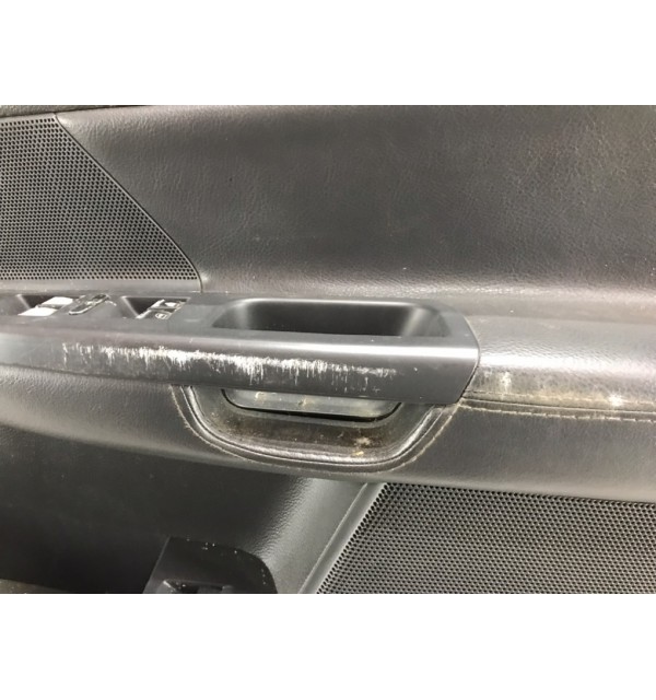Дверь передняя правая бу для Volkswagen Jetta  2.0 TDi,  2005 г. бу контрактные купить в Спб