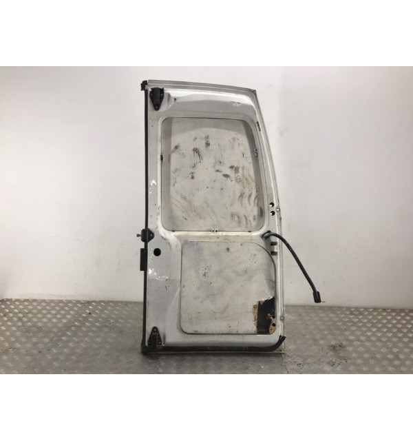 Дверь задняя распашная левая бу для Peugeot Expert  1.9 D,  2005 г. бу контрактные купить в Спб