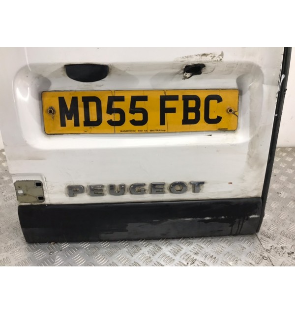Дверь задняя распашная левая бу для Peugeot Expert  1.9 D,  2005 г. бу контрактные купить в Спб