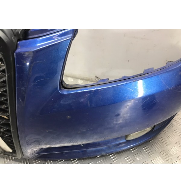 Бампер передний бу для Audi A4 B7 2.0 TDi,  2005 г. бу контрактные купить в Спб