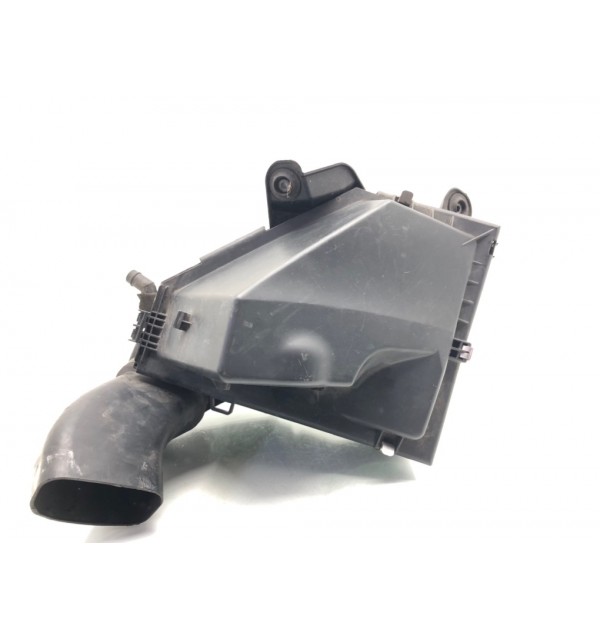 Корпус воздушного фильтра бу для BMW 3 E90/E91/E92/E93 2.0 TD,  2008 г. бу контрактные купить в Спб