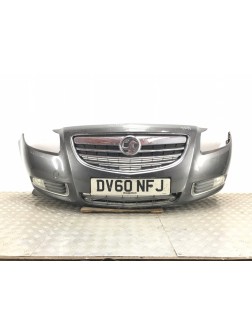 Бампер передний бу для Opel Insignia  2.0 CDTi,  2010 г.