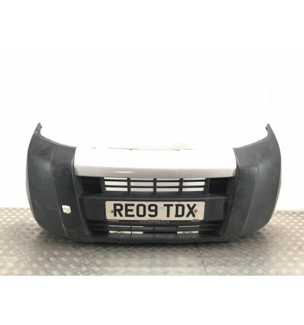 Бампер передний бу для Peugeot Bipper  1.4 HDi,  2009 г. бу контрактные купить в Спб