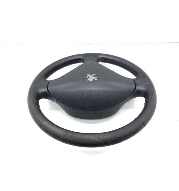 Руль бу для Peugeot 207  1.6 i,  2010 г. бу контрактные купить в Спб