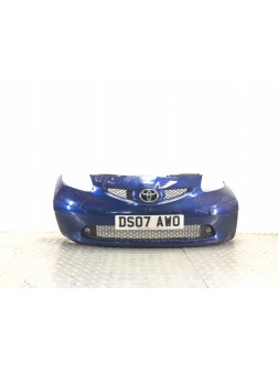 Бампер передний бу для Toyota Aygo  1.0 i,  2007 г.
