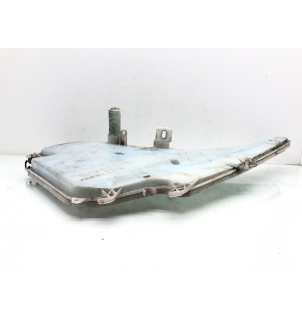 Бачок омывателя бу для BMW 3 E90/E91/E92/E93 2.0 TD,  2008 г. бу контрактные купить в Спб
