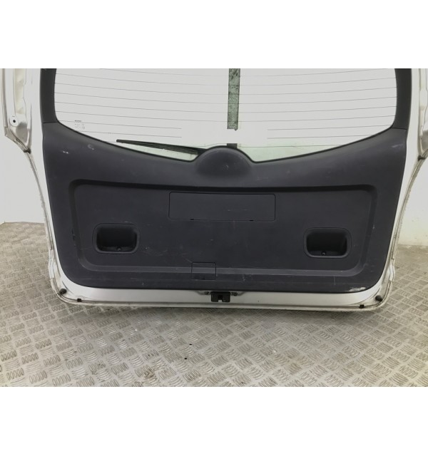 Крышка багажника бу для Toyota Corolla Verso  2.2 D-4D,  2006 г. бу контрактные купить в Спб