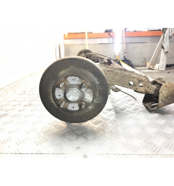 Балка подвески задняя бу для Mazda Demio  1.5 i,  2001 г. бу контрактные купить в Спб