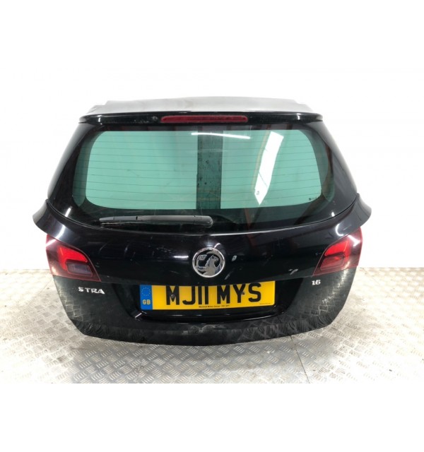 Крышка багажника бу для Opel Astra J 1.6 i,  2011 г. бу контрактные купить в Спб