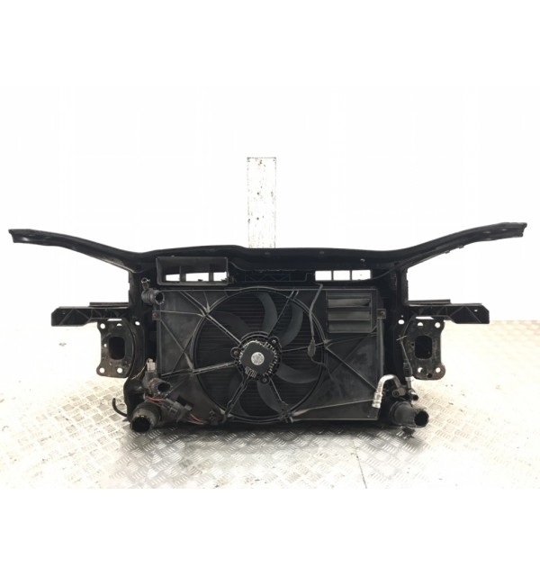 Панель передняя (телевизор) бу для Volkswagen Golf 5 1.9 TDi,  2008 г. бу контрактные купить в Спб