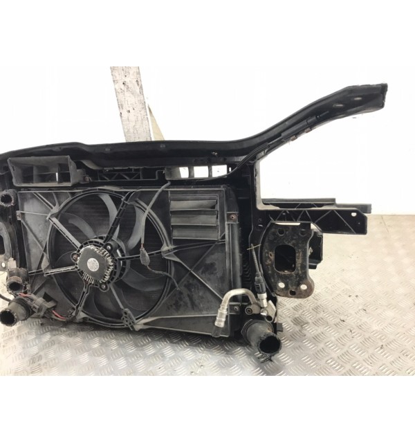 Панель передняя (телевизор) бу для Volkswagen Golf 5 1.9 TDi,  2008 г. бу контрактные купить в Спб