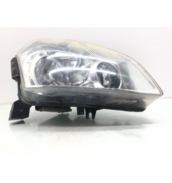Фара правая бу для Nissan Qashqai  1.6 i,  2007 г. бу контрактные купить в Спб