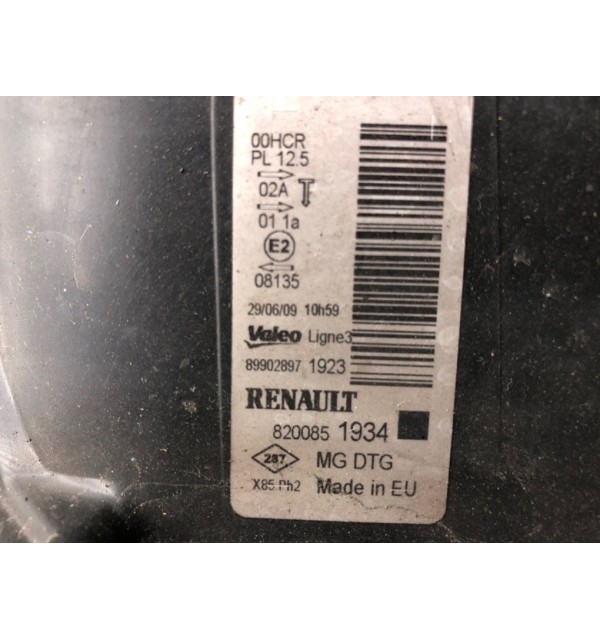 Фара правая бу для Renault Clio  1.2 i,  2009 г. бу контрактные купить в Спб