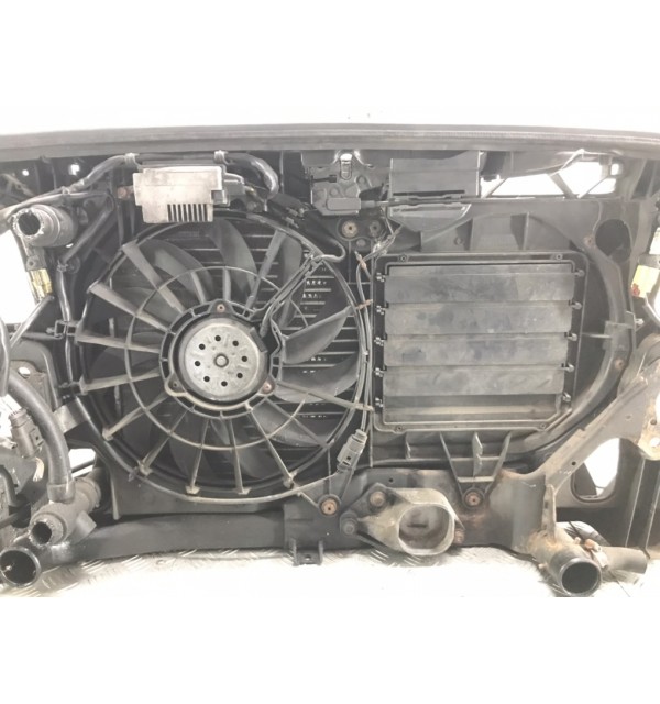 Панель передняя (телевизор) бу для Audi A4 B7 ,  2007 г. бу контрактные купить в Спб