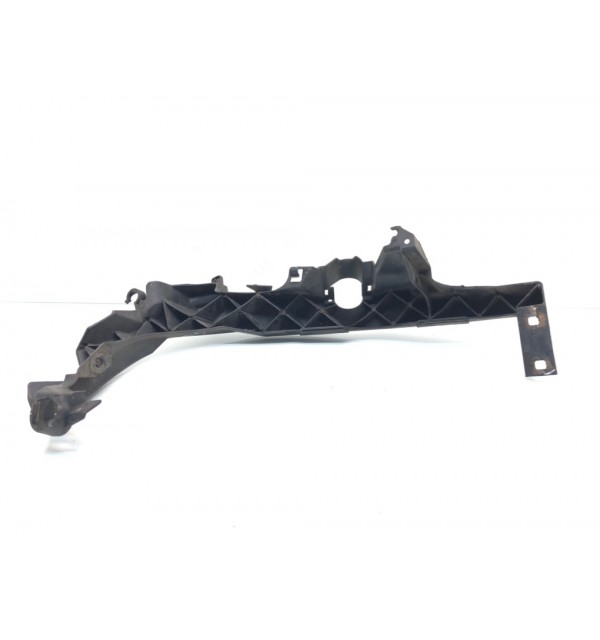 Крепление фары правой бу для BMW 3 E90/E91/E92/E93 2.0 TD,  2008 г. бу контрактные купить в Спб
