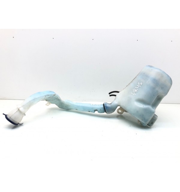 Бачок омывателя бу для Peugeot 207  1.6 HDi,  2011 г. бу контрактные купить в Спб