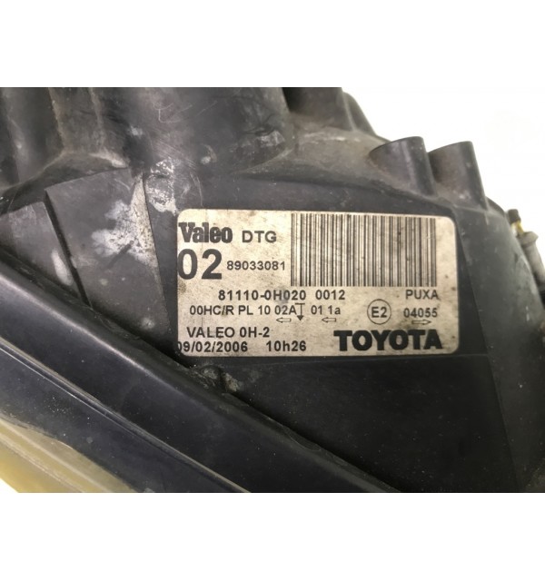 Фара правая бу для Toyota Aygo  1.4 HDi,  2006 г. бу контрактные купить в Спб