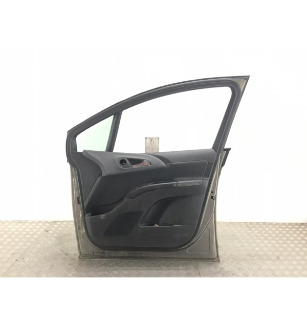 Дверь передняя правая бу для Opel Meriva B 1.7 CDTi,  2010 г. бу контрактные купить в Спб