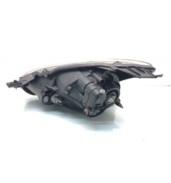 Фара правая бу для Toyota Aygo  1.0 i,  2008 г. бу контрактные купить в Спб