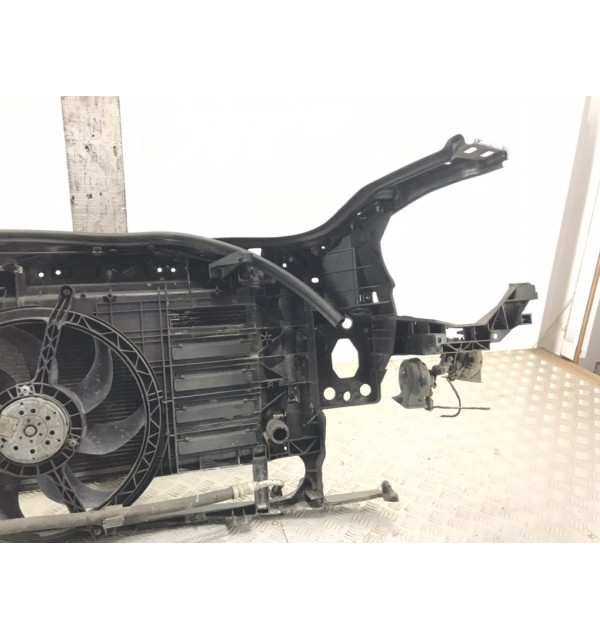 Панель передняя (телевизор) бу для Mini One R56 1.4 i,  2009 г. бу контрактные купить в Спб
