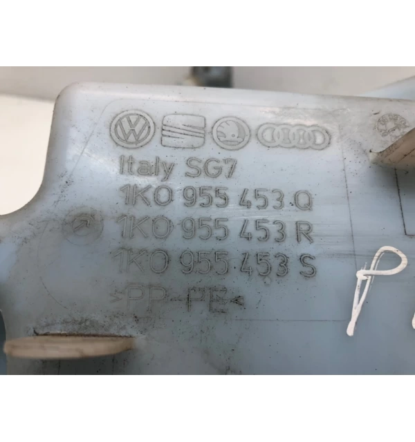Бачок омывателя бу для Volkswagen Golf 5 1.9 TDi,  2004 г. бу контрактные купить в Спб