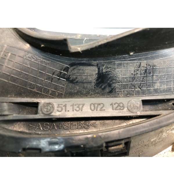 Решетка радиатора бу для BMW 3 E46 2.0 i,  2004 г. бу контрактные купить в Спб
