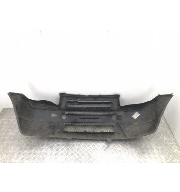 Бампер передний бу для Land Rover Freelander  2.0 TD,  2002 г. бу контрактные купить в Спб