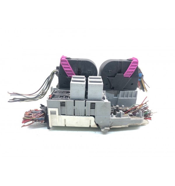 Блок предохранителей бу для Opel Combo C 1.7 Di,  2003 г. бу контрактные купить в Спб