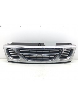 Решетка радиатора бу для Saab 9-3  2.2 TiD,  2002 г.