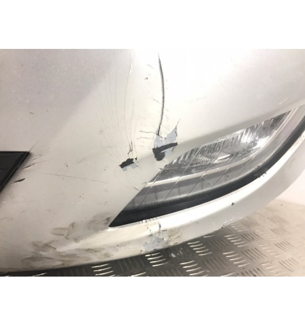 Бампер передний бу для Opel Astra J 1.7 CDTi,  2011 г.