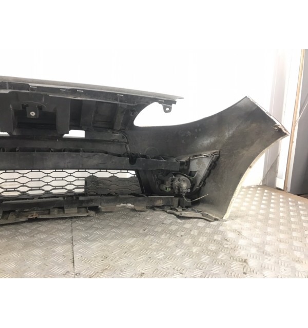 Бампер передний бу для Renault Twingo  1.2 i,  2008 г. бу контрактные купить в Спб