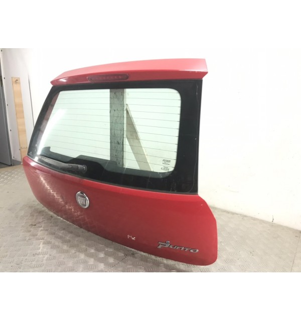 Крышка багажника бу для Fiat Punto 3 1.4 i,  2009 г. бу контрактные купить в Спб