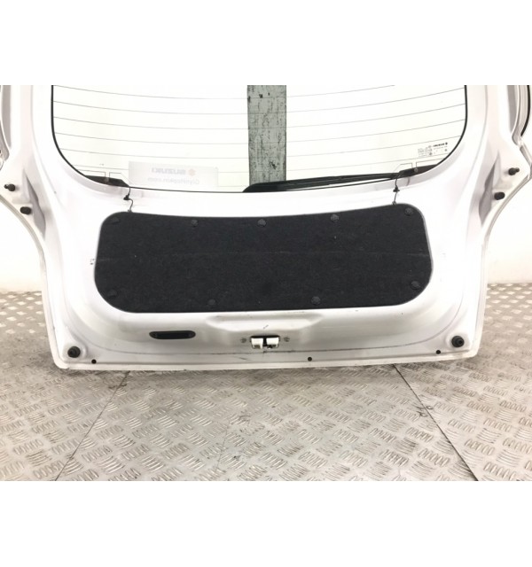 Крышка багажника бу для Suzuki Celerio  1.0 i,  2015 г. бу контрактные купить в Спб