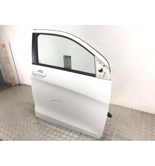 Дверь передняя правая бу для Suzuki Celerio  1.0 i,  2015 г. бу контрактные купить в Спб
