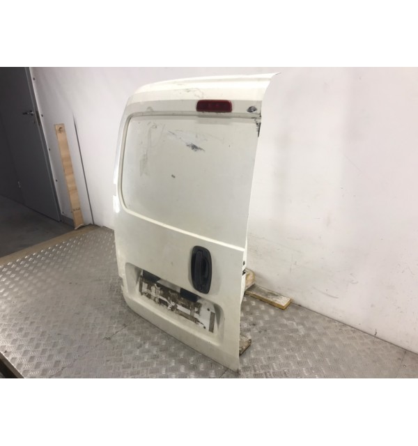 Дверь задняя распашная левая бу для Peugeot Bipper  1.4 HDi,  2010 г. бу контрактные купить в Спб