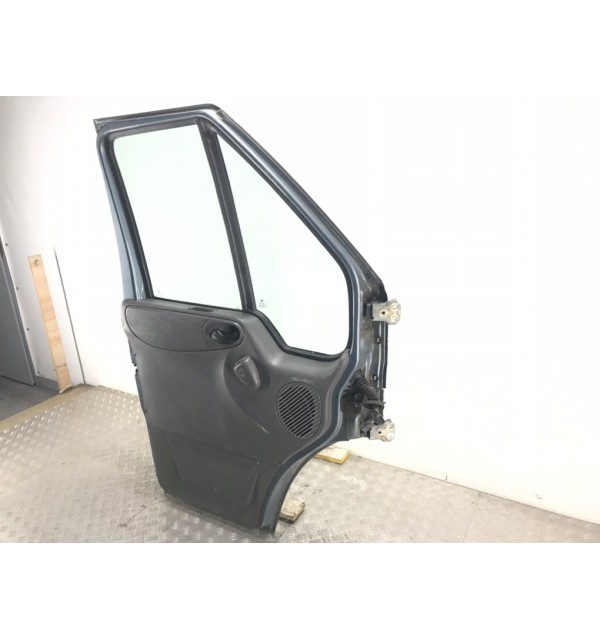 Дверь передняя левая бу для Ford Transit Tourneo 2.0 TDCi,  2005 г. бу контрактные купить в Спб