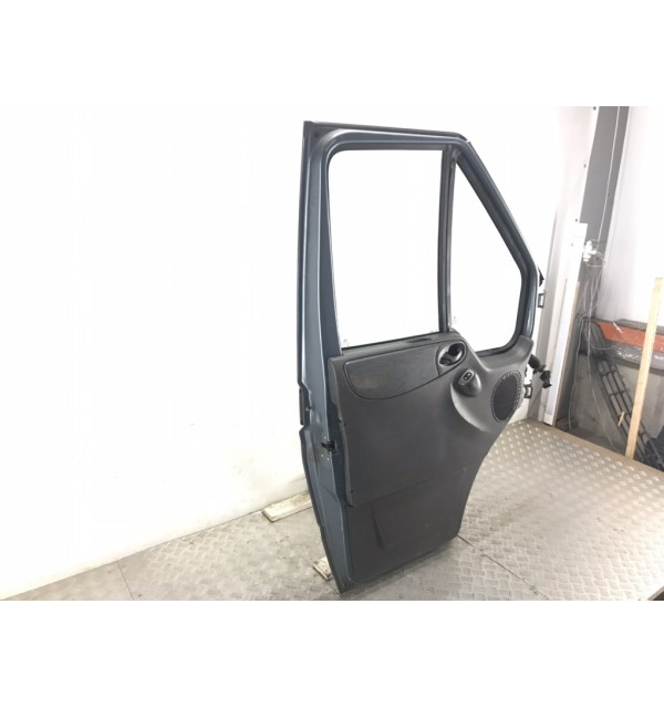 Дверь передняя левая бу для Ford Transit Tourneo 2.0 TDCi,  2005 г. бу контрактные купить в Спб