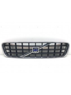 Решетка радиатора бу для Volvo XC90  2.4 D5,  2006 г.