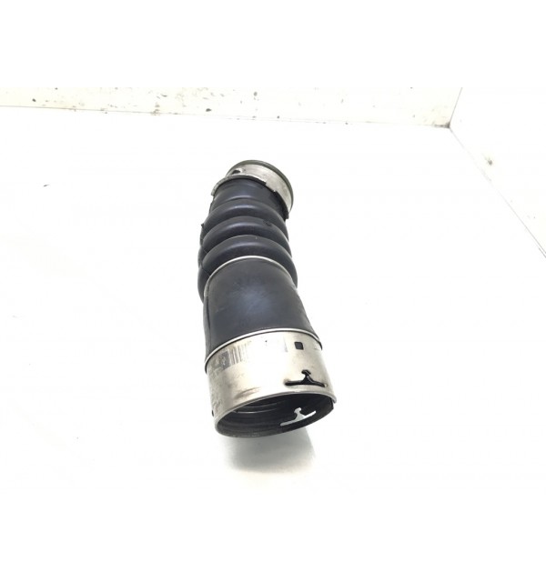 Патрубок интеркулера бу для BMW 1 E87/E81/E82/E88 2.0 TD,  2007 г. бу контрактные купить в Спб