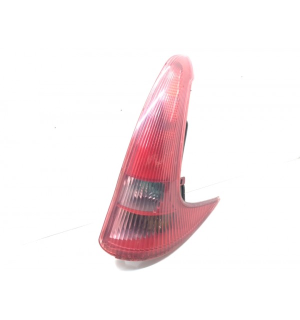 Фонарь задний правый бу для Peugeot 206  1.4 HDi,  2006 г. бу контрактные купить в Спб