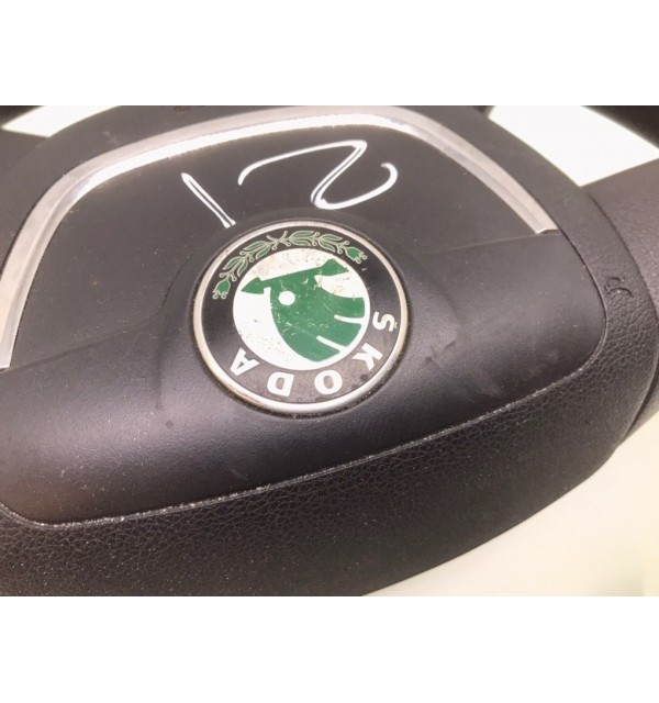 Руль бу для Skoda Octavia  1.9 TDi,  2009 г. бу контрактные купить в Спб