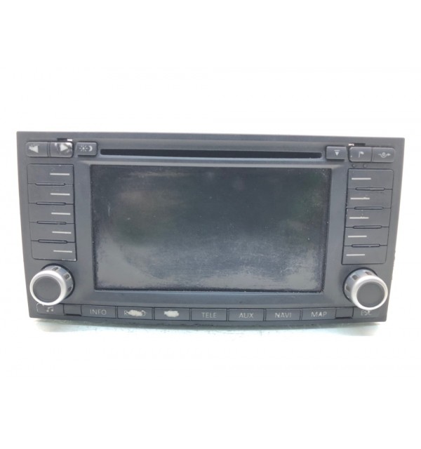 Магнитола бу для Volkswagen Touareg  4.2 i,  2003 г. бу контрактные купить в Спб