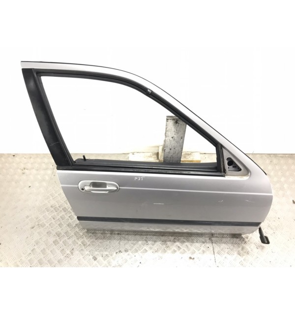 Дверь передняя правая бу для Honda Civic  1.6 i,  2000 г. бу контрактные купить в Спб