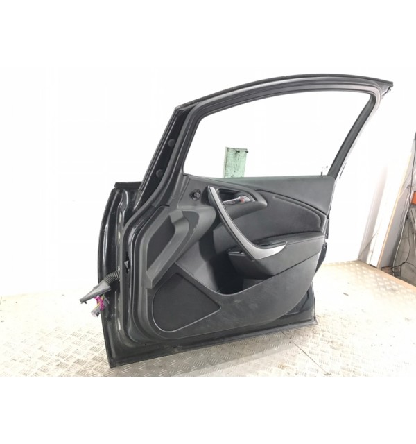 Дверь передняя правая бу для Opel Astra J 1.4 Ti,  2012 г. бу контрактные купить в Спб