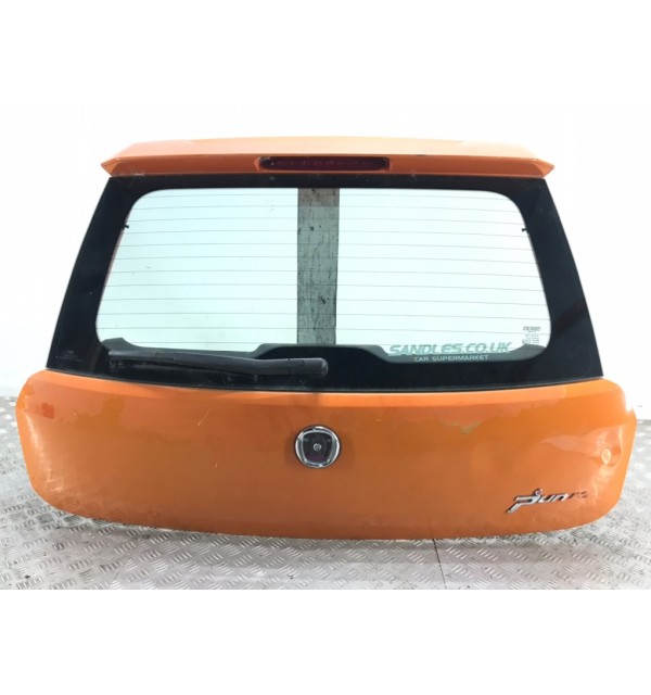 Крышка багажника бу для Fiat Punto 3 1.4 Ti,  2008 г. бу контрактные купить в Спб
