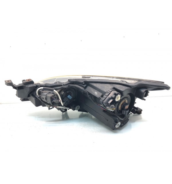 Фара правая бу для Mazda 6   2.2 TD,  2010 г. бу контрактные купить в Спб
