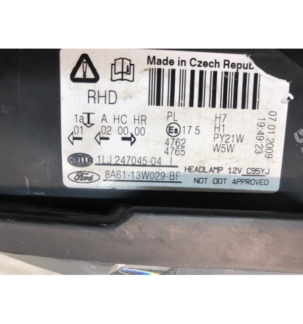 Фара правая бу для Ford Fiesta  1.4 TDCi,  2009 г. бу контрактные купить в Спб