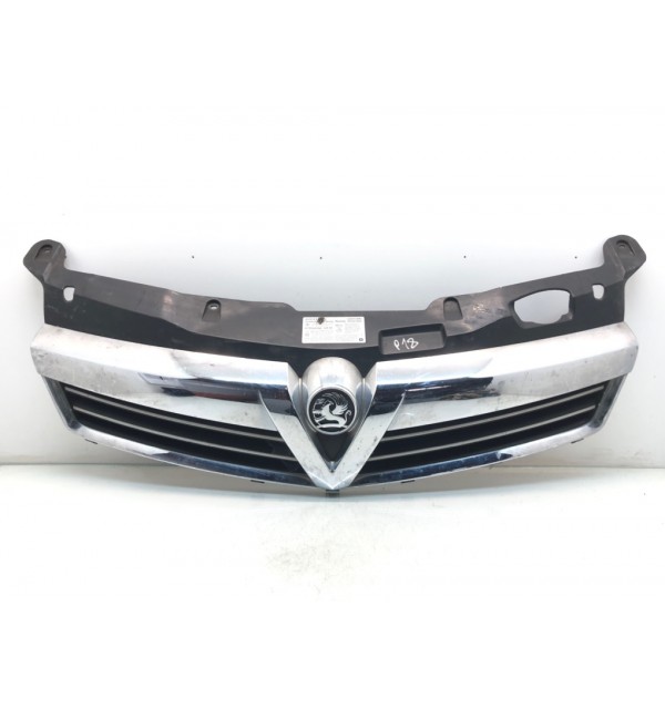 Решетка радиатора бу для Opel Astra H 1.3 CDTi,  2008 г. бу контрактные купить в Спб