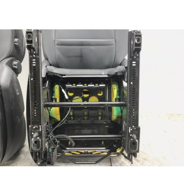 Салон (комплект сидений) бу для Ford S-Max  2.0 TDCi,  2006 г. бу контрактные купить в Спб