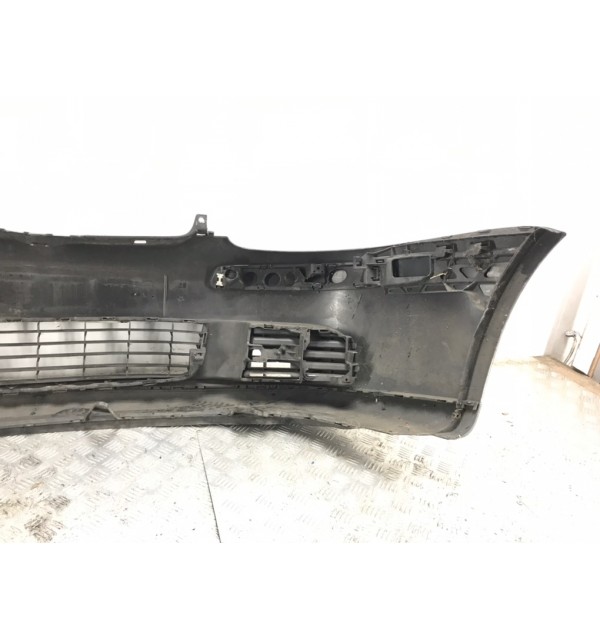 Бампер передний бу для Volkswagen Golf 5 1.6 FSI,  2007 г. бу контрактные купить в Спб